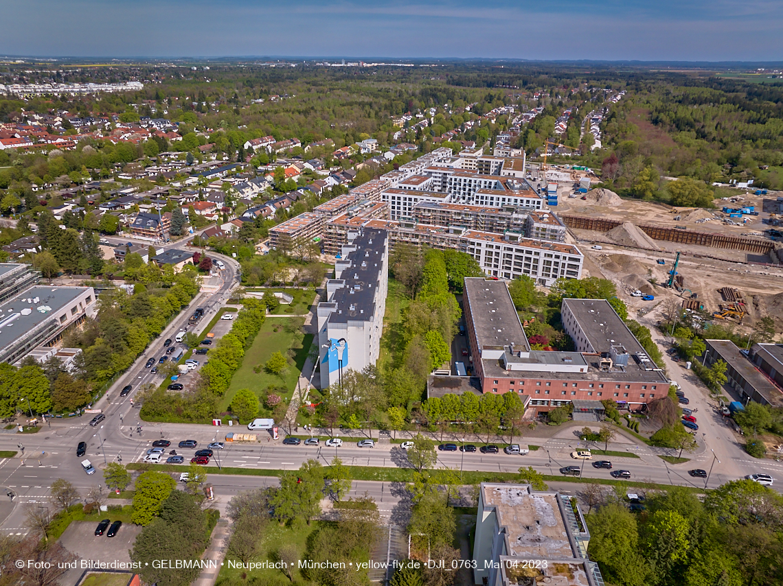 04.05.2023 - Luftbilder vom Alexisqaurtier und Pandion Verde in Neuperlach
